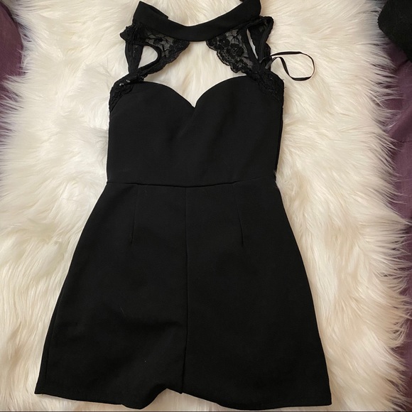 Black lace romper - Picture 1 of 1
